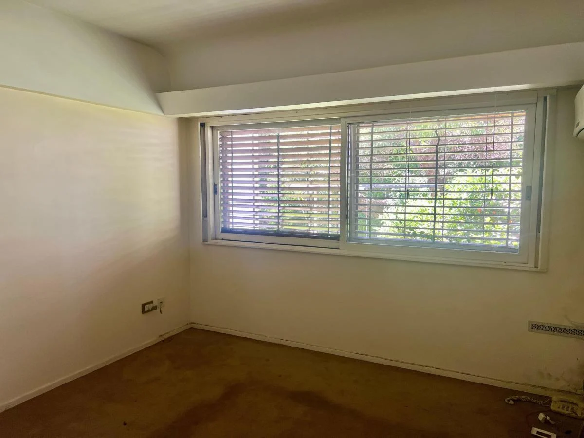 Foto de Casa doble frente con gran garage y jardin., imagen 5