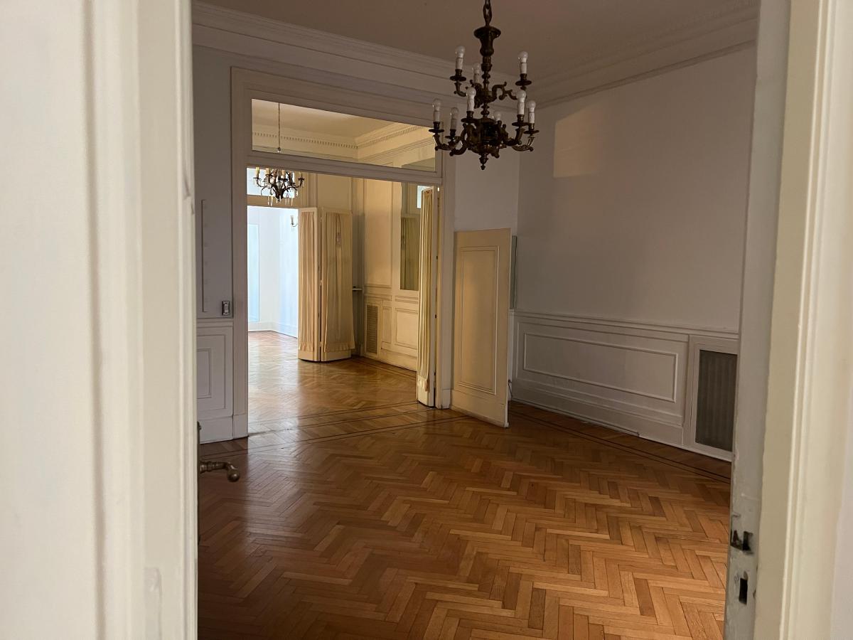 Piso Frances 8 Ambientes Sin Expensas. Al Frente 1