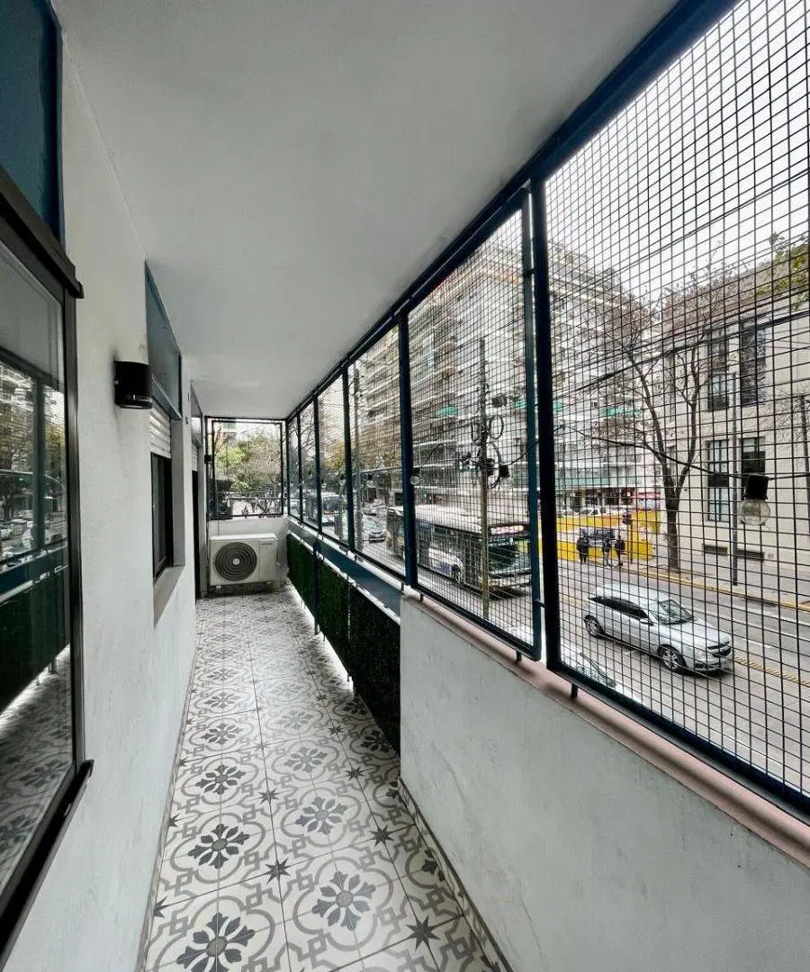 Departamento 4 ambientes con patio y balcón - Reciclado. AL FRENTE! 5