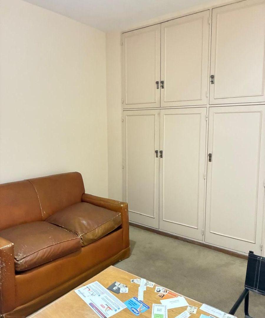Foto de VENTA - PISO AL FRENTE DE 3 DORMITORIOS C/ DEPENDENCIA- COCHERA FIJA, imagen 4