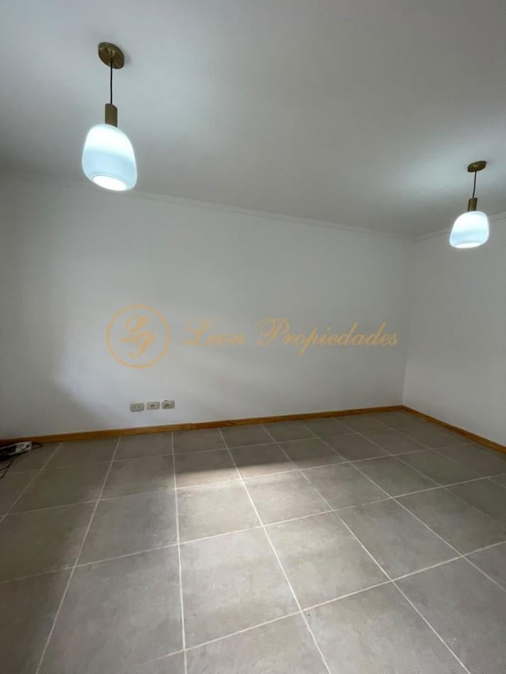 Foto de Sarmiento Nro. 1191 (2 dormitorios con amplio patio), imagen 3