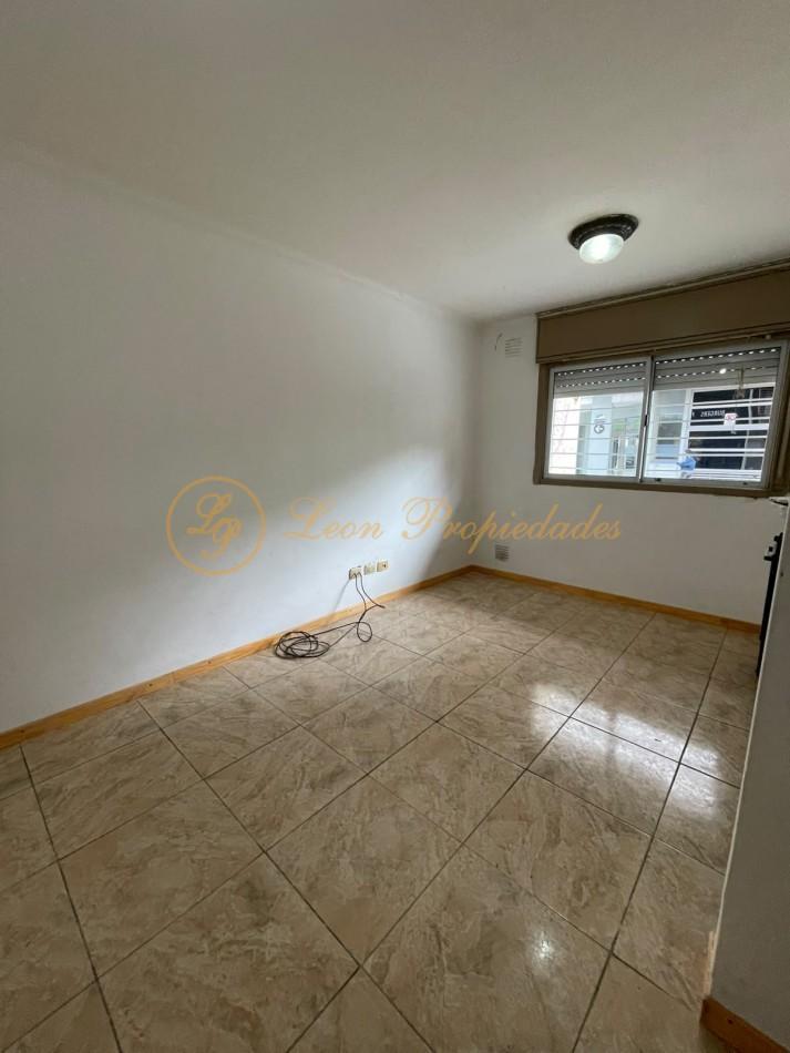 Foto de Sarmiento Nro. 1191 (1 dormitorio con patio), imagen 1