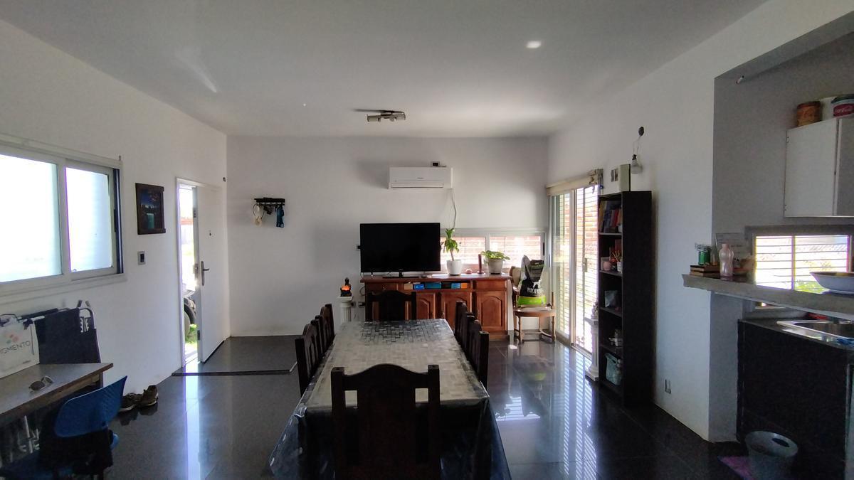 Foto de Casa en venta en La Plata, imagen 2