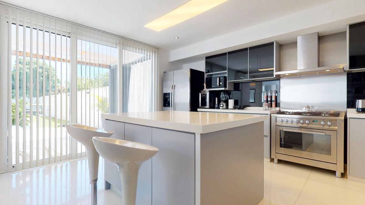 Casa de Categoría en Venta en La Plata 2