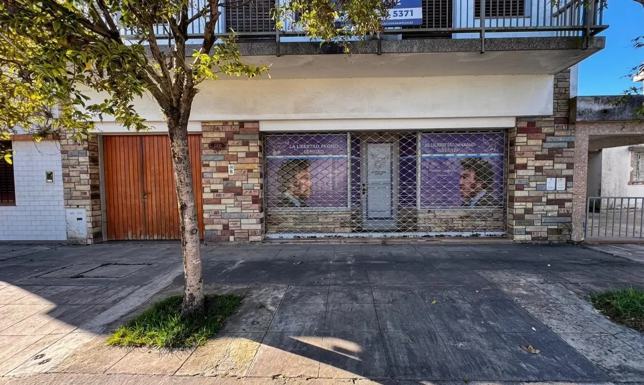 Casa de 4 dormitorios en venta en Berisso 4