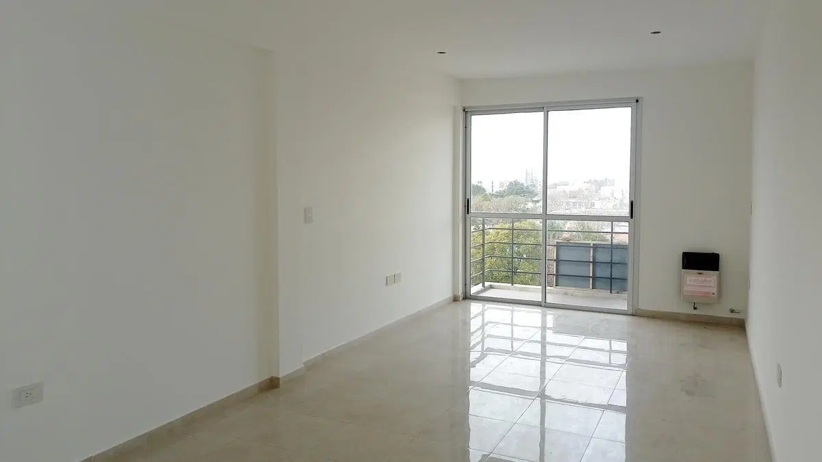 Departamento de 2 dormitorios en Venta en La Plata 4