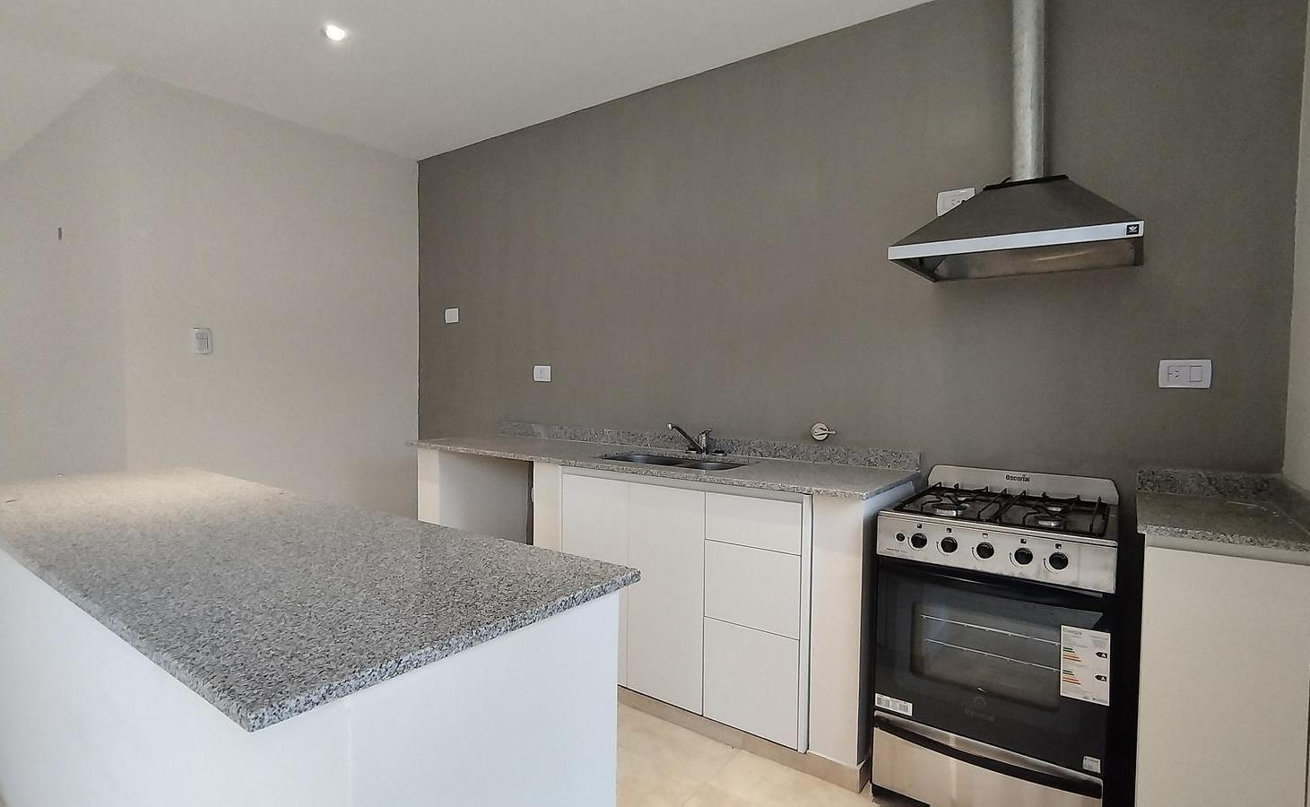 Foto de Departamento en Alquiler de 2 dormitorios con Patio, imagen 2