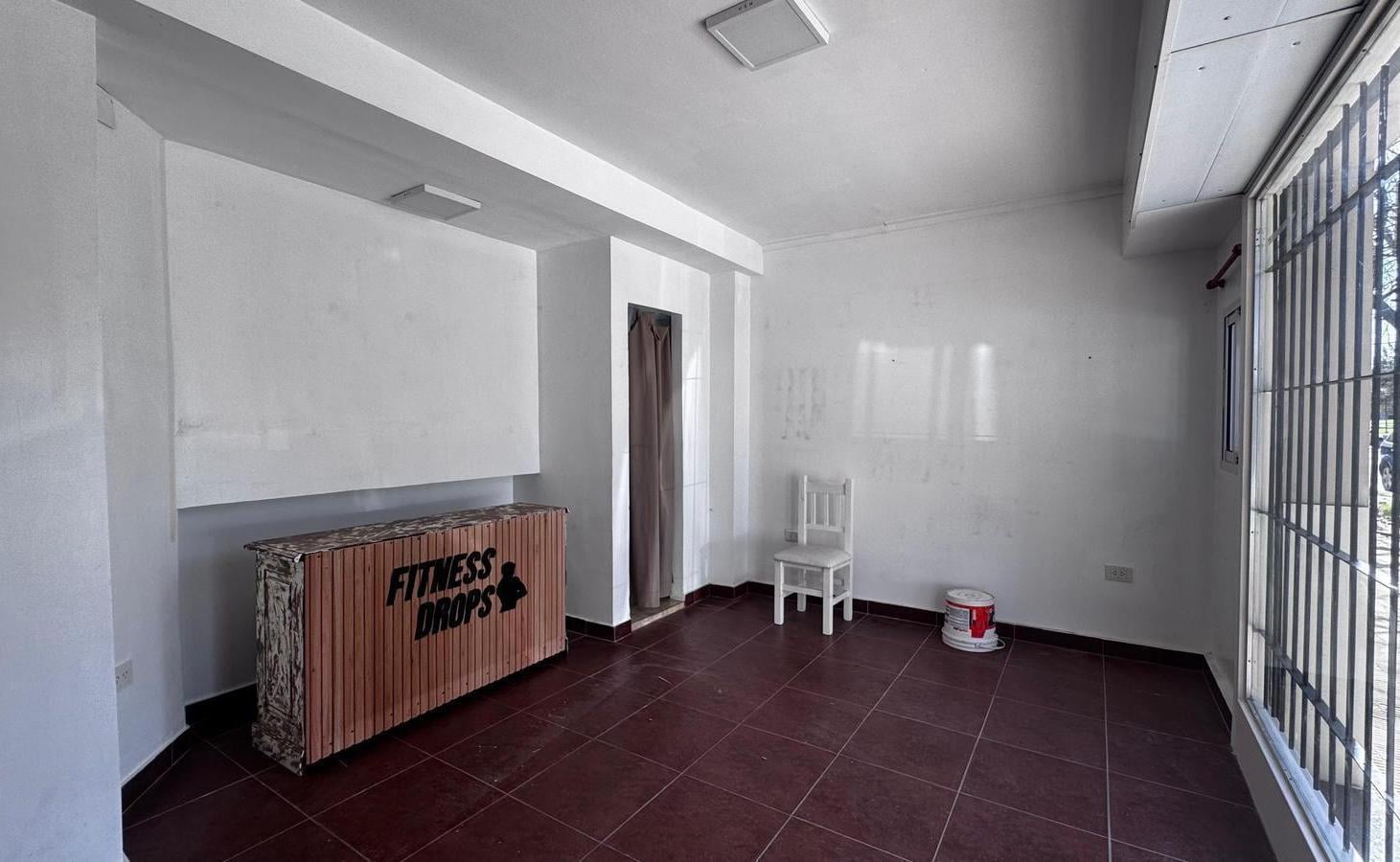 Foto de Departamento de 1 dormitorio con local en alquiler en La Plata, imagen 3