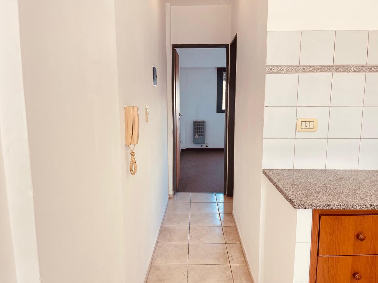 Foto de Departamento en La Plata de 1 dormitorio en alquiler, imagen 2