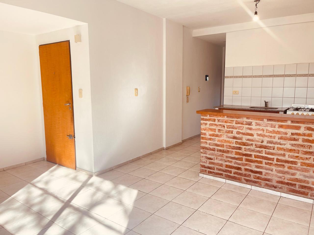 Foto de Departamento en La Plata de 1 dormitorio en alquiler, imagen 3