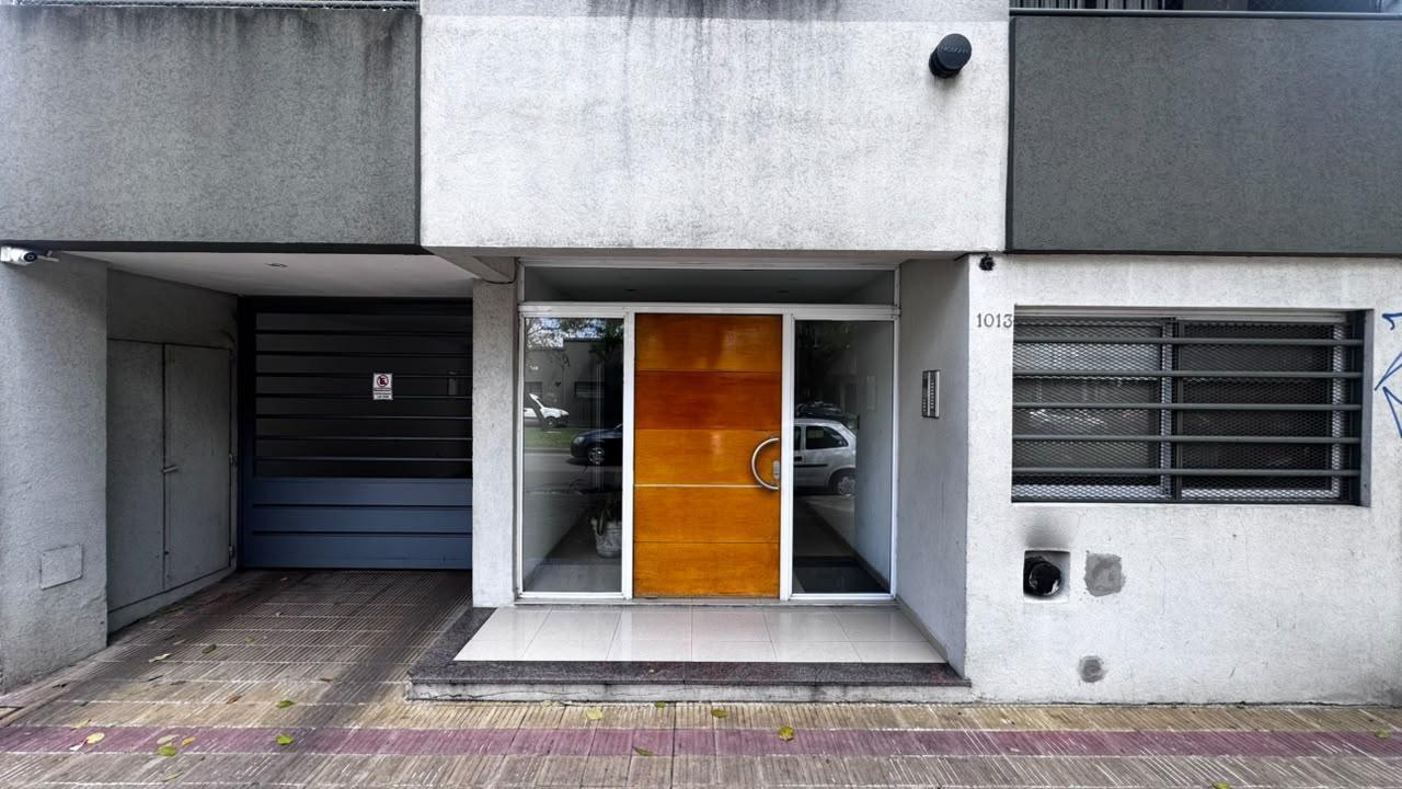 Foto de Departamento de 1 dormitorio con cochera en La Plata, imagen 1