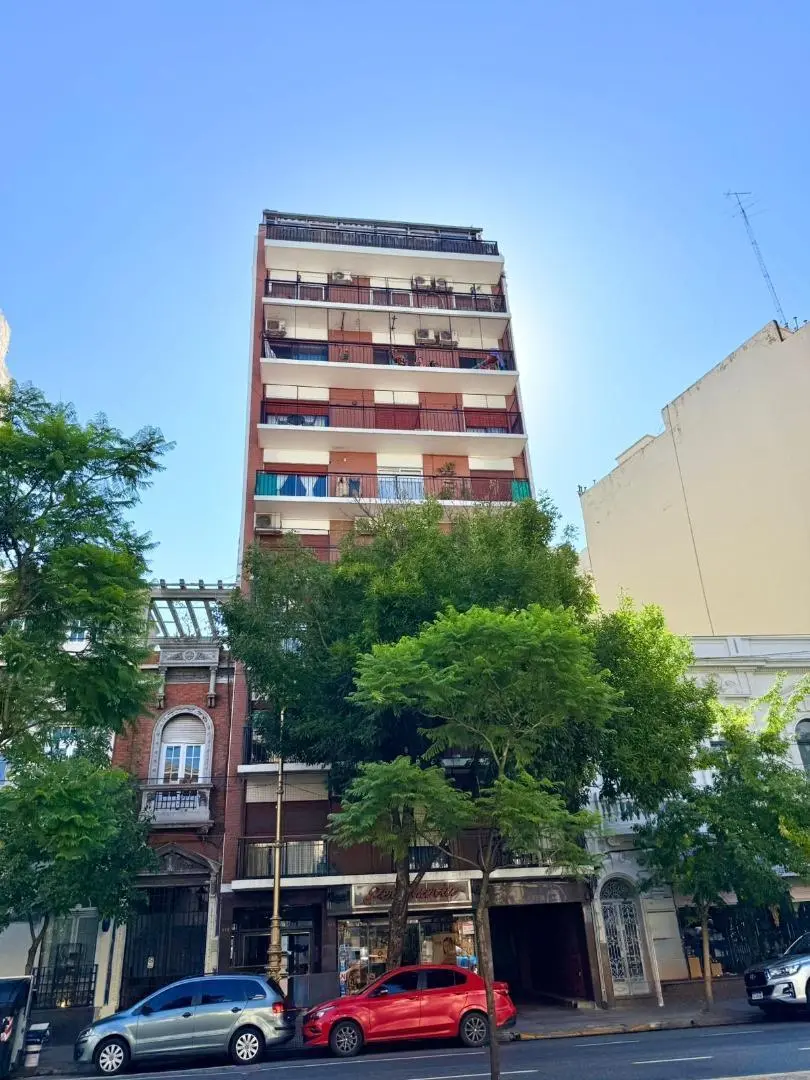 VENTA despartamento 2 amb con patio Barracas primer piso 1