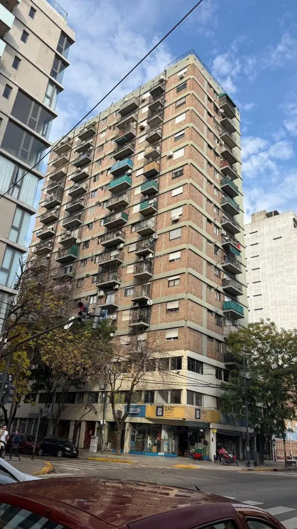 VENTA 2  AMBIENTES CON BALCON, MUY LUMINOSO CON COCHERA 2