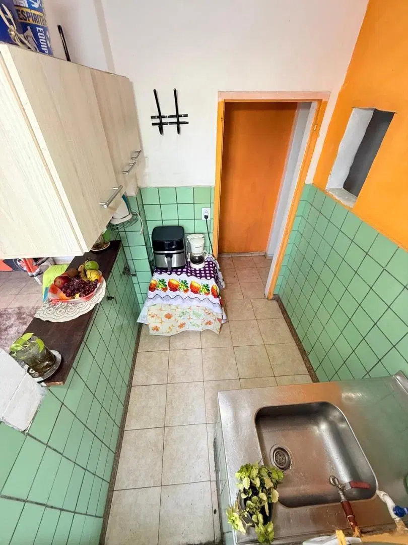 VENTA PH 3 AMBIENTES, SEGURO PISO POR ESCALERA LA BOCA 2