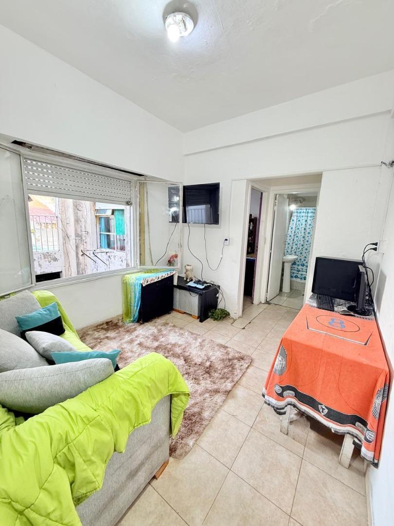 VENTA PH 3 AMBIENTES, SEGURO PISO POR ESCALERA LA BOCA