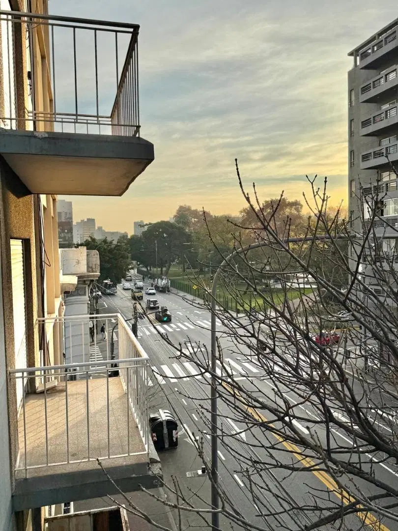 Venta departamento monoambiente Constitucion. 3