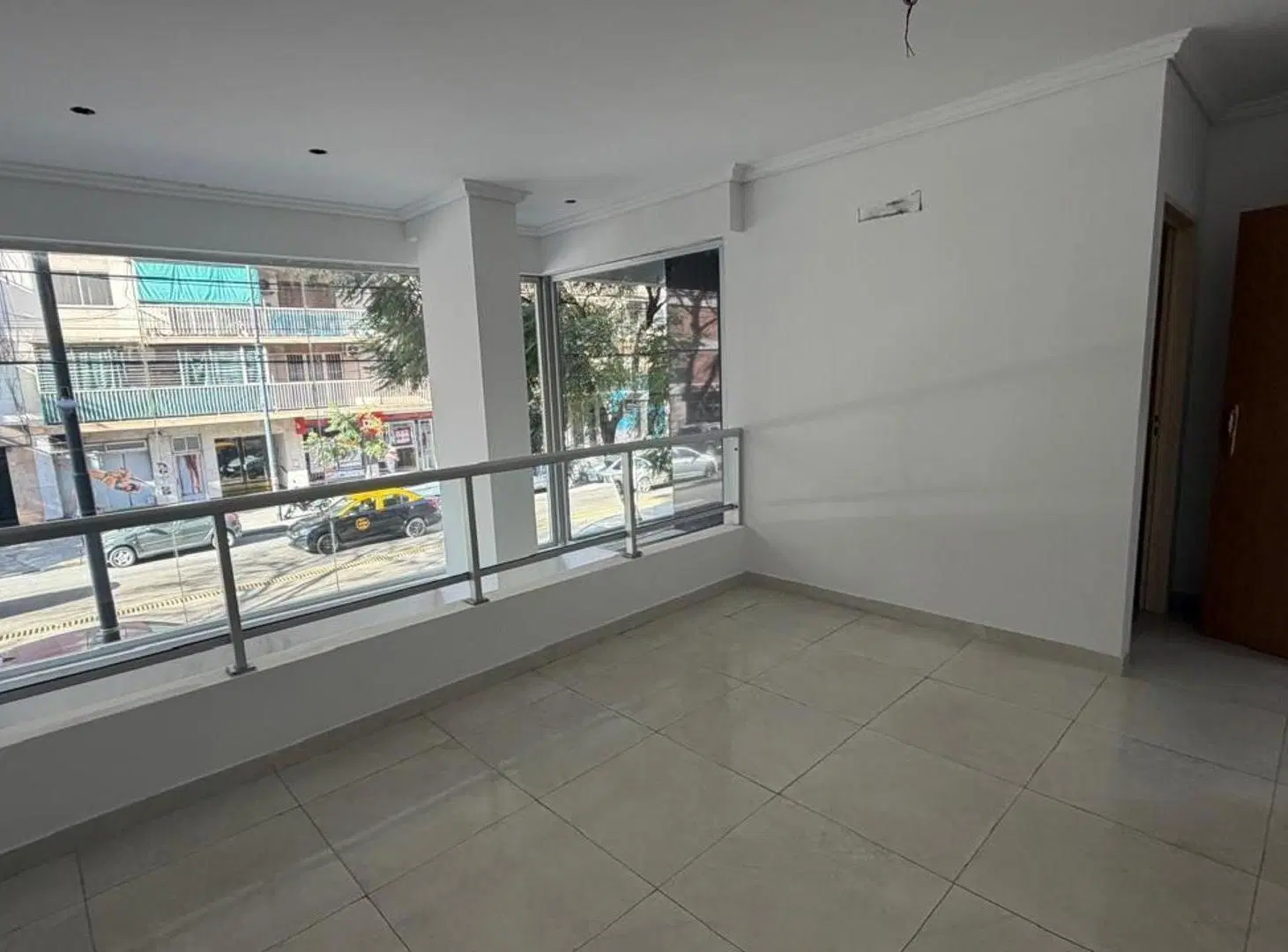 ALQUILER local comercial Barracas. 2