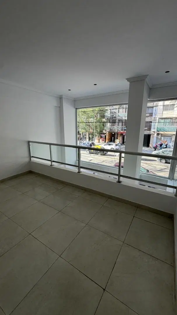 ALQUILER local comercial Barracas. 1