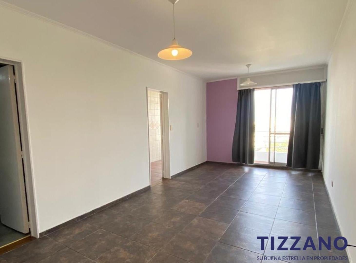 Foto de VENTA Monoambiente al frente muy luminoso piso alto La boca, imagen 1