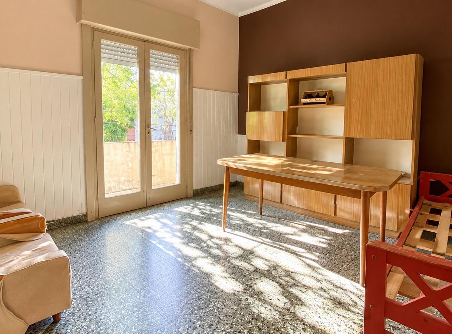 Foto de Venta PH 2 ambientes con dependencia c terraza propia, imagen 1