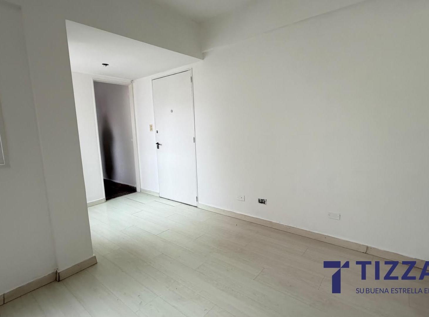 Foto de VENTA departamento 2 ambientes lateral. Barracas Apto Cred, imagen 2