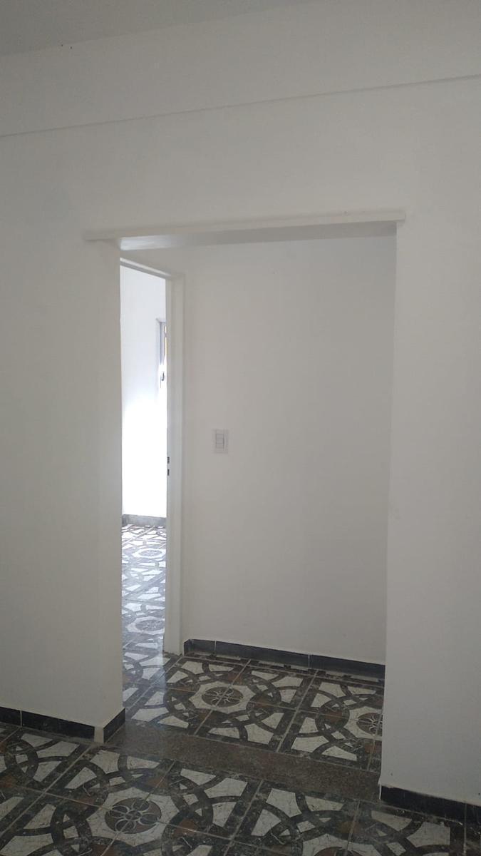 Gran Vivienda 5 Ambientes Al Frente con Quincho y Terraza 2
