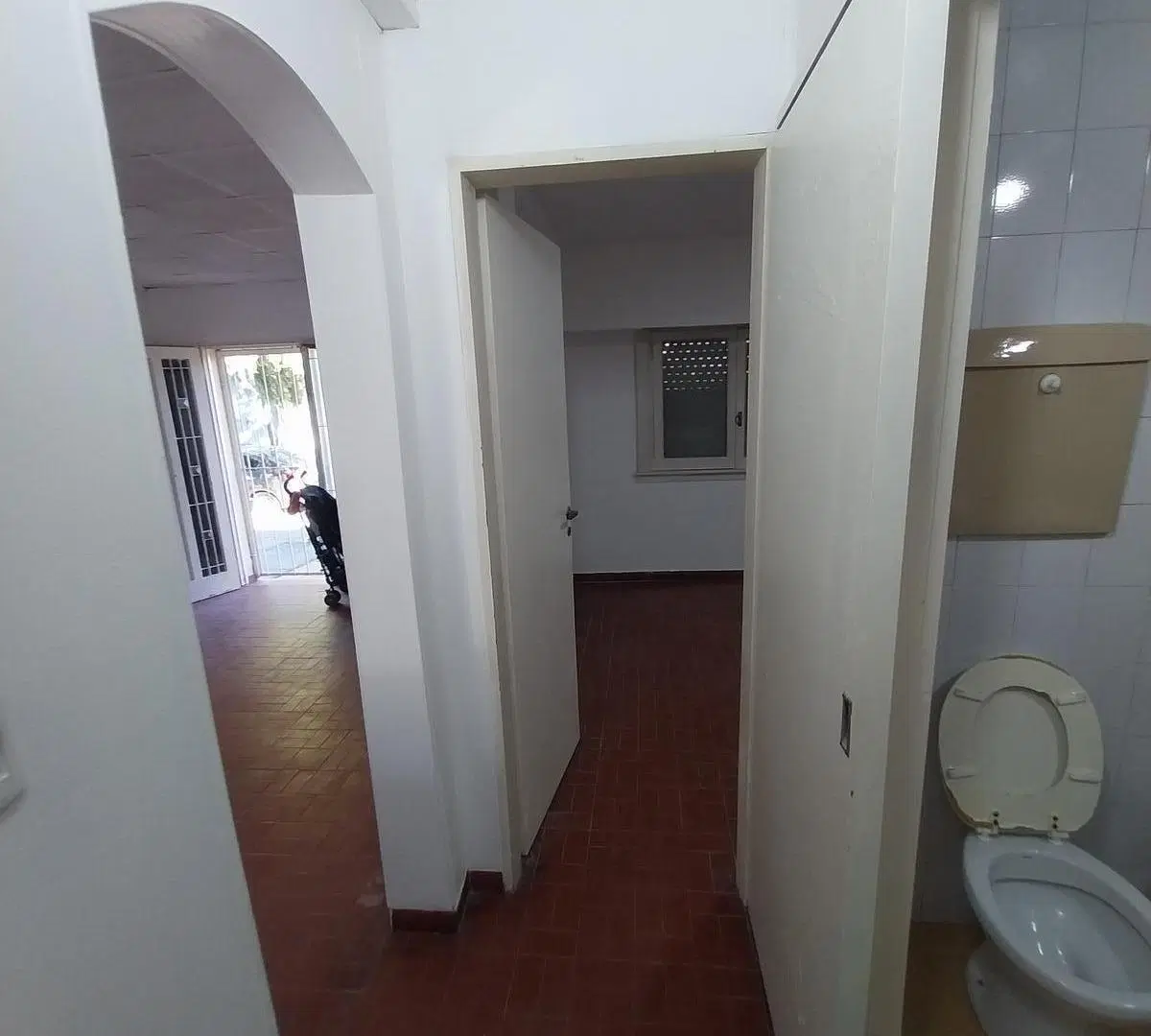 2 dormitorios con patio 2