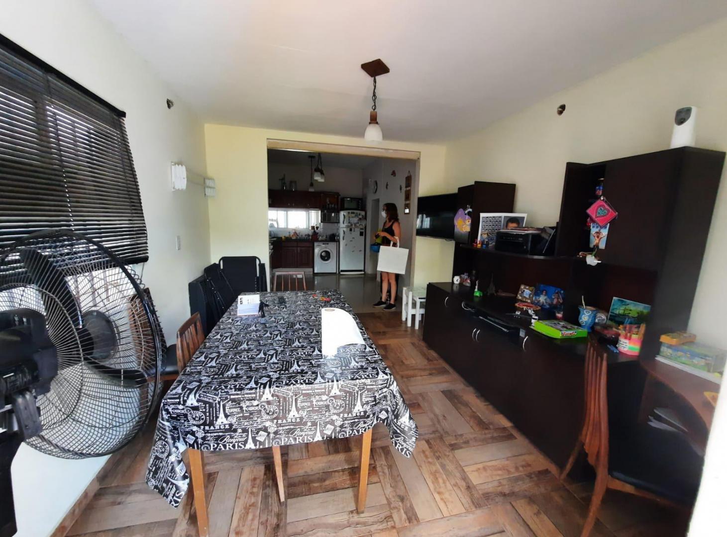 Foto de Casa con fondo y quincho, imagen 5