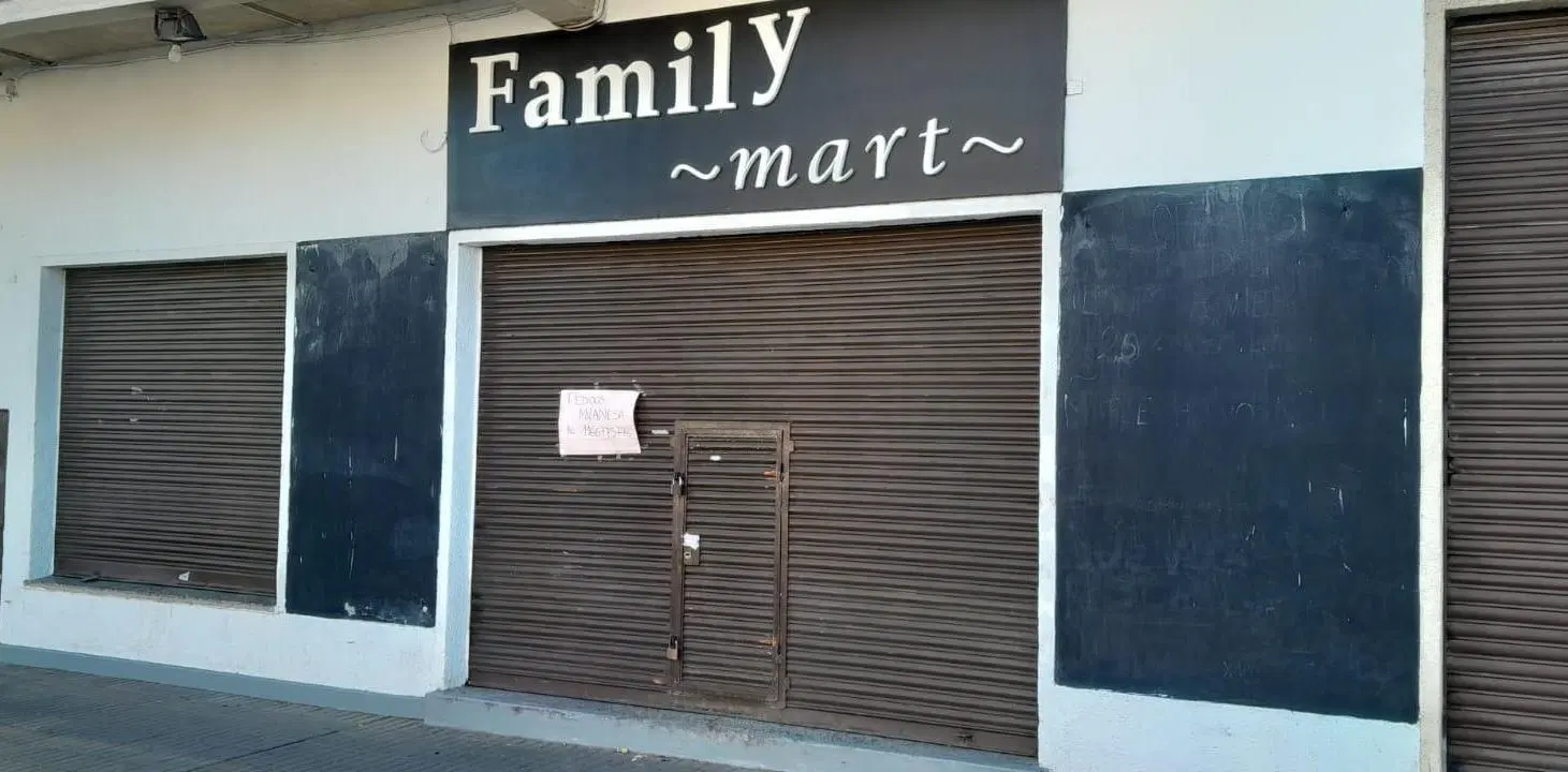 Local 80m2 sobre importante esquina 2