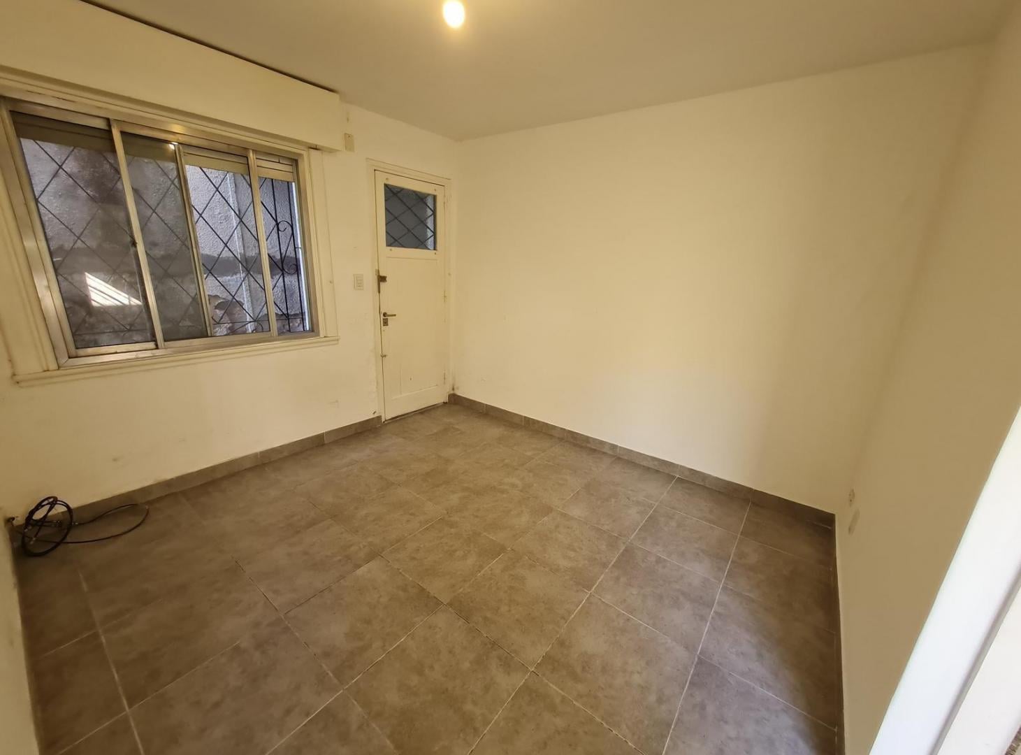 Foto de Departamento en Venta en Temperley Este, imagen 2