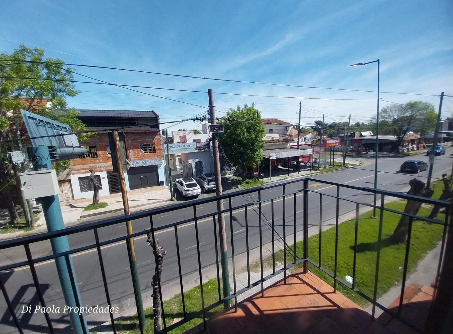 Foto de 3 ambientes moderno en planta alta, imagen 2