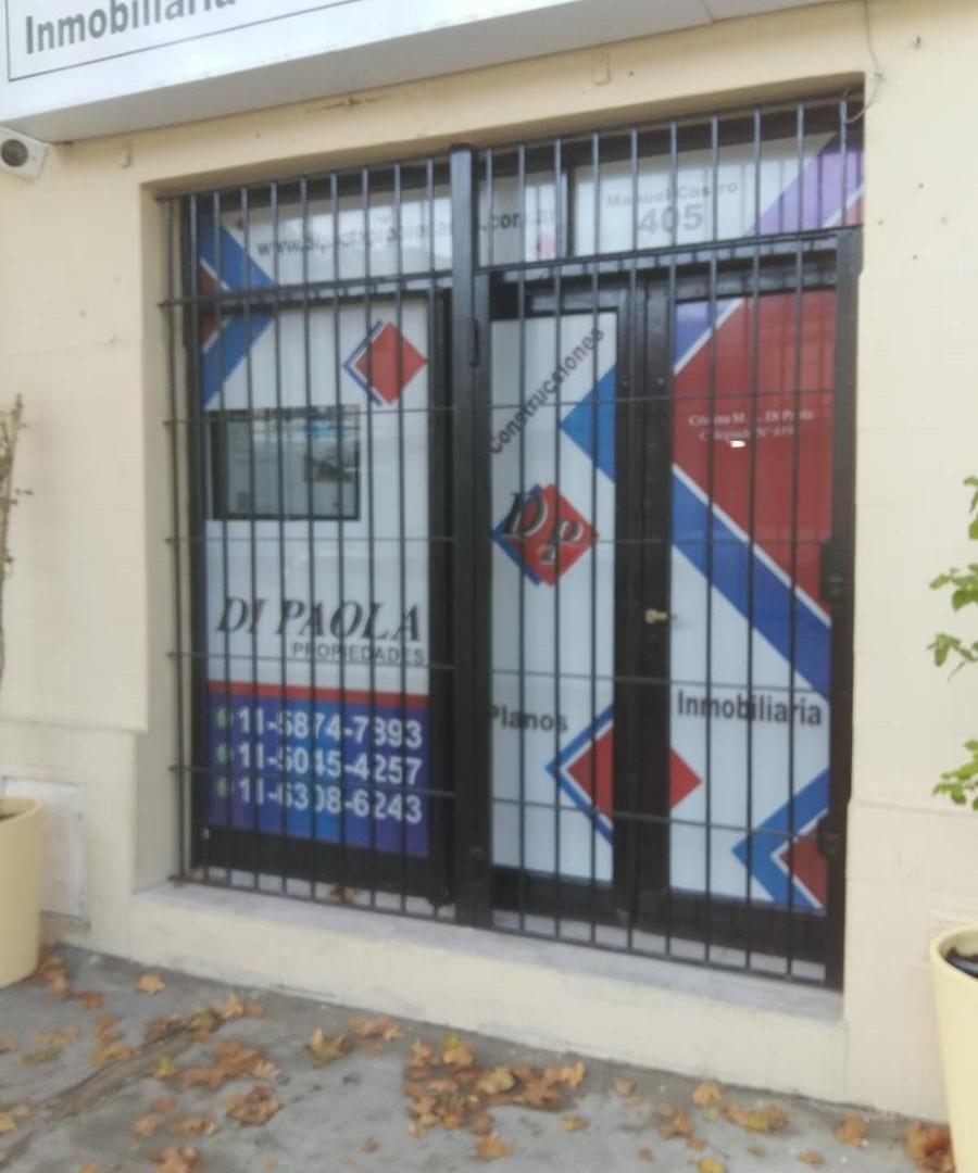Foto de Local con privado, cocina y baño, imagen 4