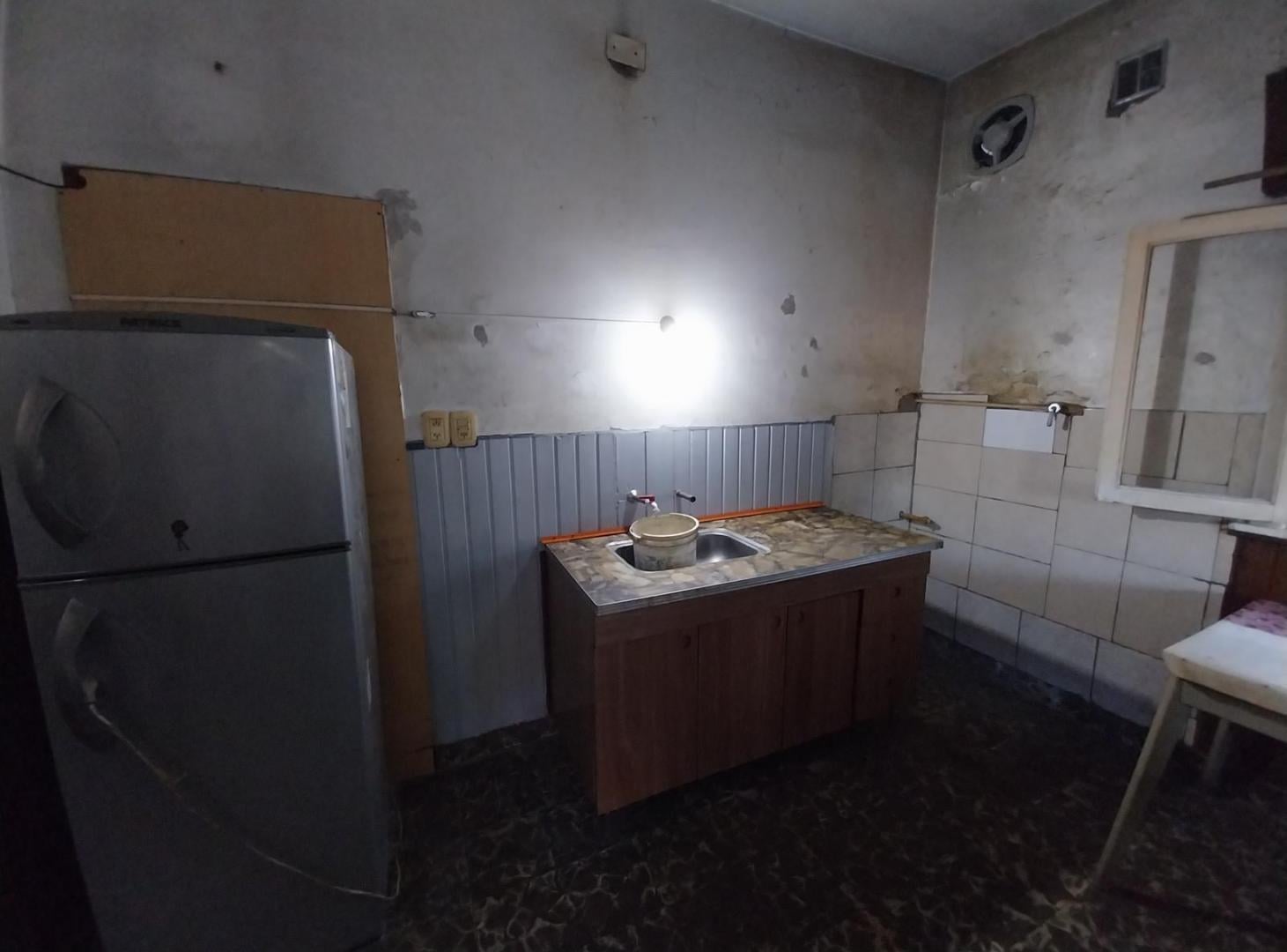 Foto de 2 ambientes al frente con patio y cochera. apto comercial y profesional, imagen 4