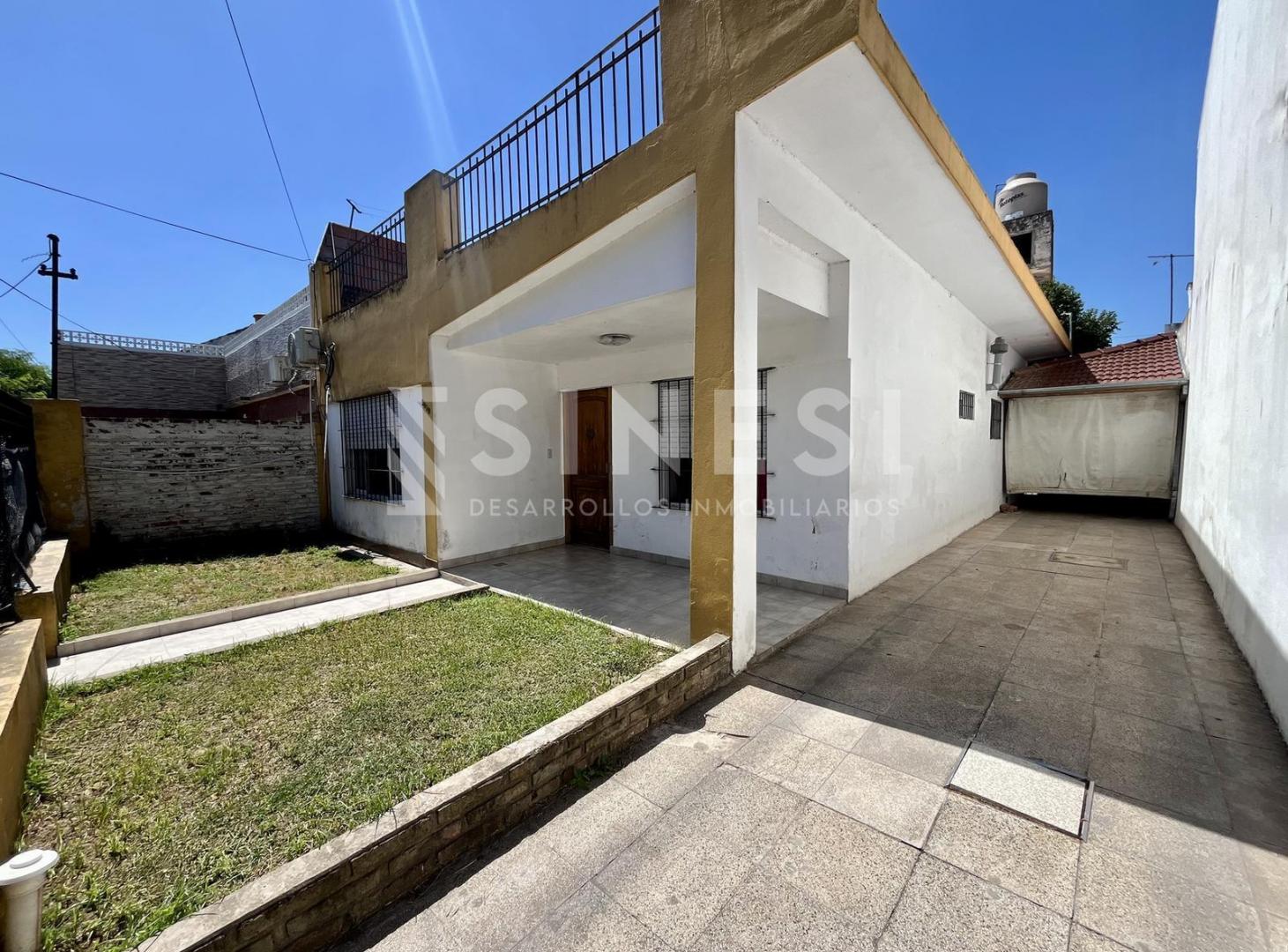 Casa 4 ambientes en Villa De Mayo - apto credito