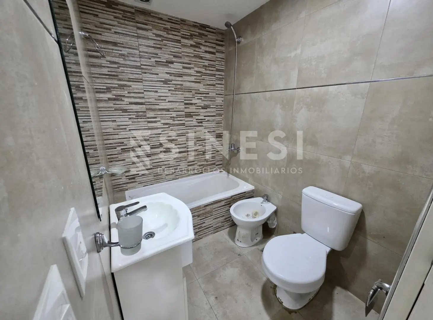 Departamento en Alquiler en Junin 2433, Villa Maipú 5