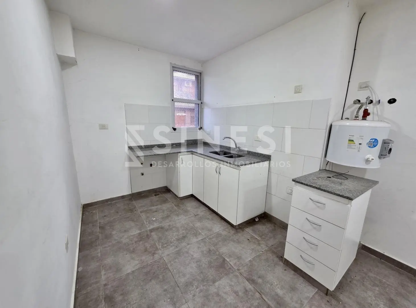 Departamento en Alquiler en Junin 2433, Villa Maipú 1