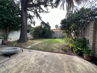 Casa Venta 6 Ambientes Dos Plantas con Jardín en Carapachay 2