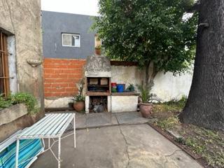 Casa Venta 6 Ambientes Dos Plantas con Jardín en Carapachay 4