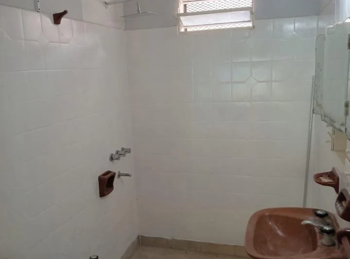 Dueños alquilan casa permanente en la localidad de Pueblo Esther 5