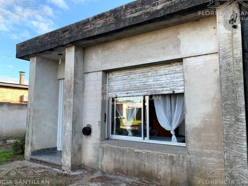 Casa de 5 Ambientes en Venta Ubicado en Brandsen, G. B. a. Zona Sur 5