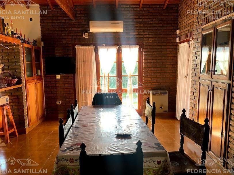 Casa de 5 Ambientes con Cochera en Venta Ubicado en Brandsen, G. B. a. Zona Sur 3