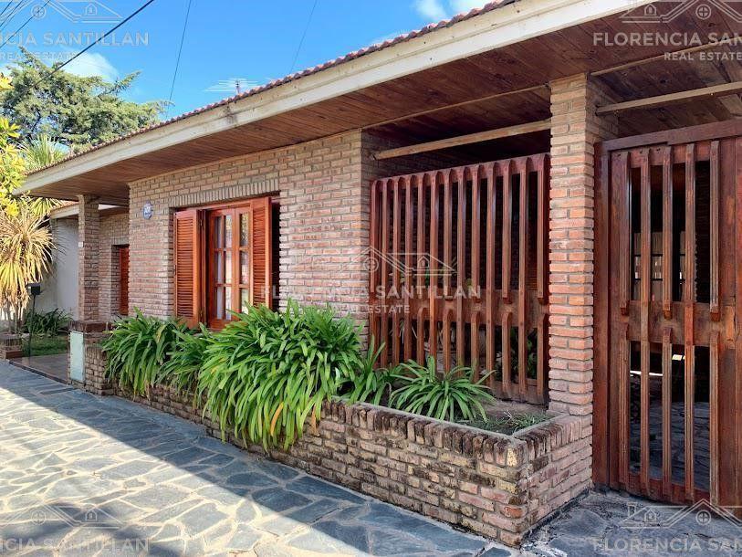 Casa de 5 Ambientes con Cochera en Venta Ubicado en Brandsen, G. B. a. Zona Sur 4