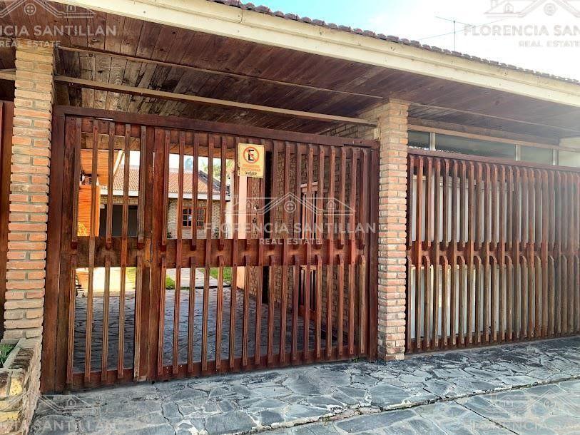 Casa de 5 Ambientes con Cochera en Venta Ubicado en Brandsen, G. B. a. Zona Sur 3