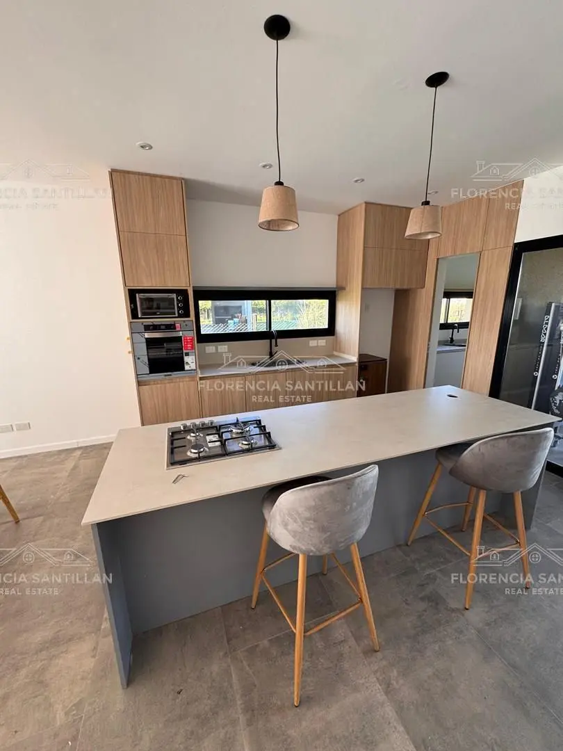 Casa Chalet  en Alquiler en Santa Clara al Sur, San Vicente, G.B.A. Zona Sur 5