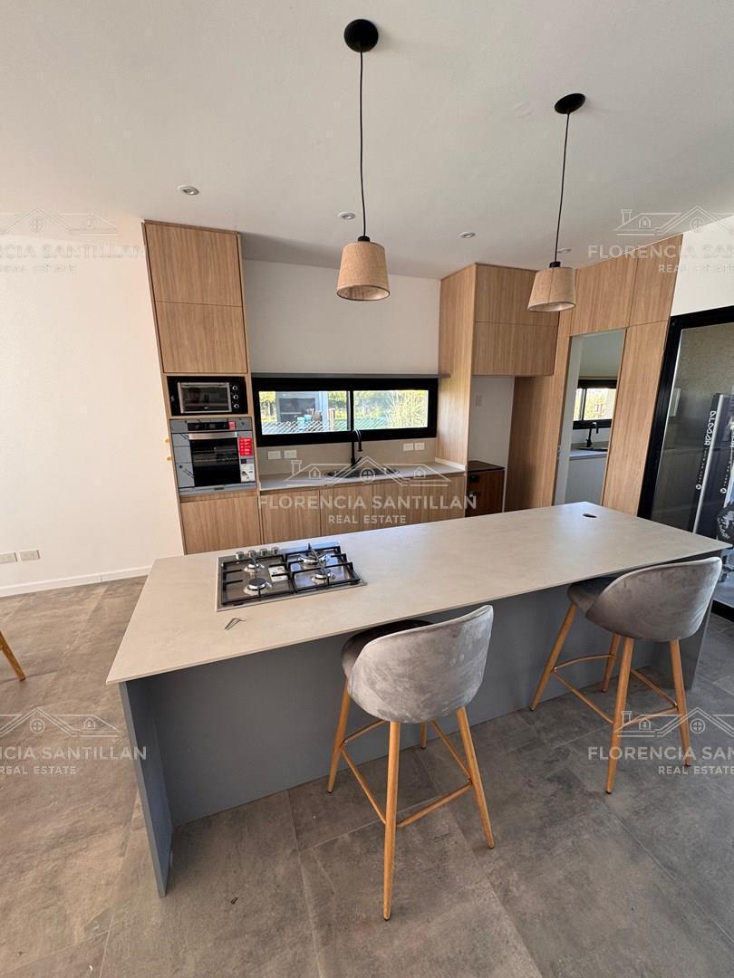 Foto de Casa Chalet en Alquiler en Santa Clara al Sur, San Vicente, G.B.A. Zona, imagen 4