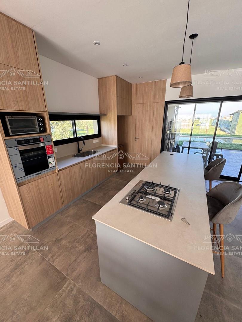 Foto de Casa Chalet en Alquiler en Santa Clara al Sur, San Vicente, G.B.A. Zona, imagen 5