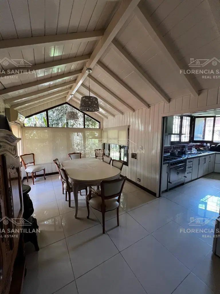 Casa Chalet de 5 ambientes en Venta en Adrogué, Almirante Brown, G.B.A. Zona Sur 3