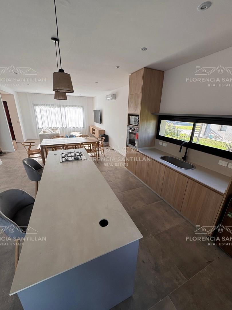 Foto de Casa Chalet en Alquiler en Santa Clara al Sur, San Vicente, G.B.A. Zona, imagen 4