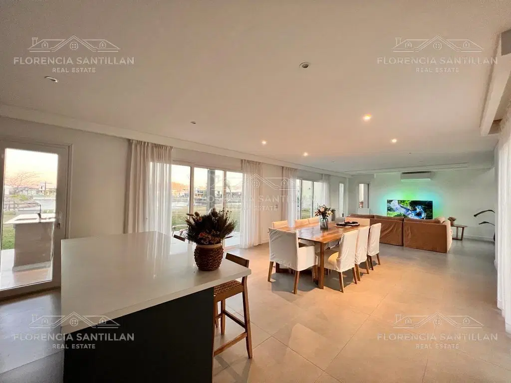 Casa  de 5 ambientes con cochera en Venta en Canning, Ezeiza, G.B.A. Zona Sur 5