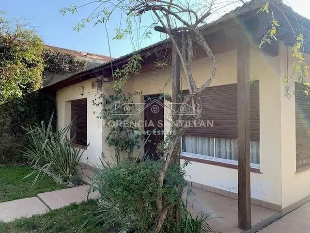 Casa de 3 ambientes con cochera en Venta ubicado en San Vicente, G.B.A. Zona Sur 1